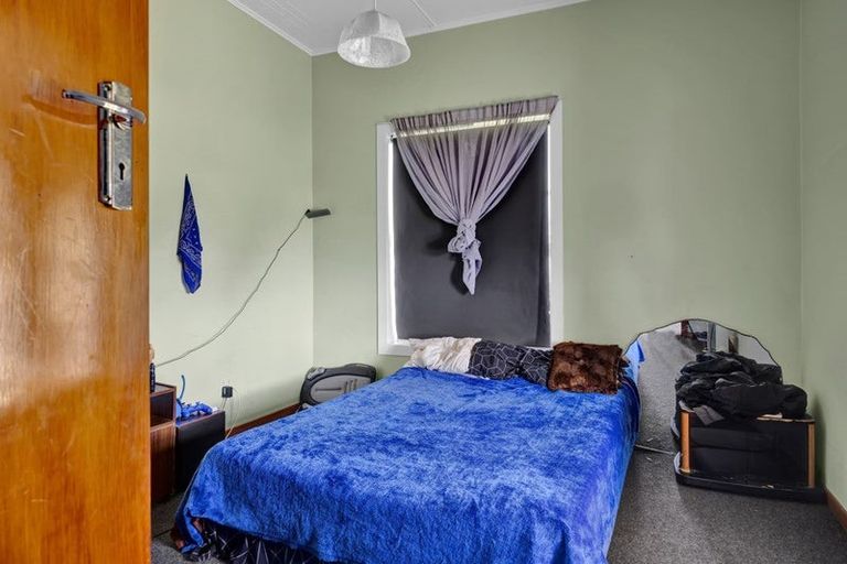 Photo of property in 49 Bedford Street, Patea, 4520