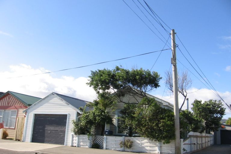 Photo of property in 14 Oriental Street, Petone, Lower Hutt, 5012