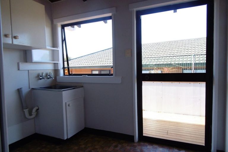 Photo of property in 61 Rhinevale Close, Henderson, Auckland, 0612