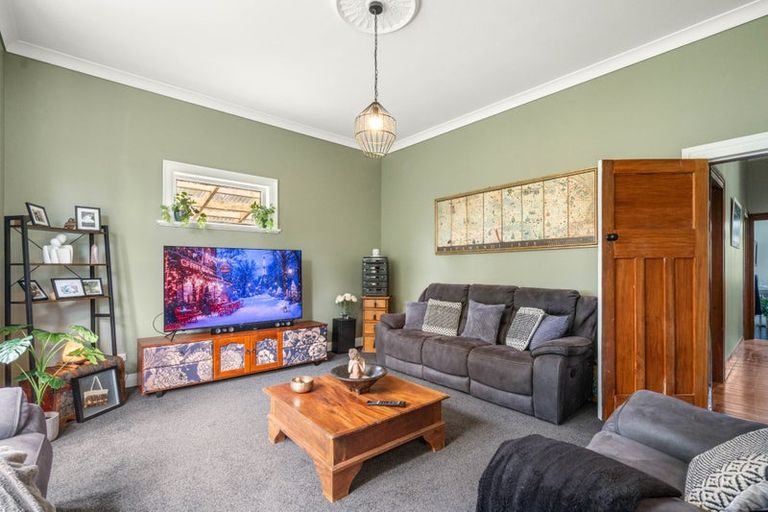 Photo of property in 160 Fitzherbert Street, Featherston, 5710
