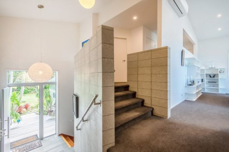 Photo of property in 98 Clovelly Road, Bucklands Beach, Auckland, 2012