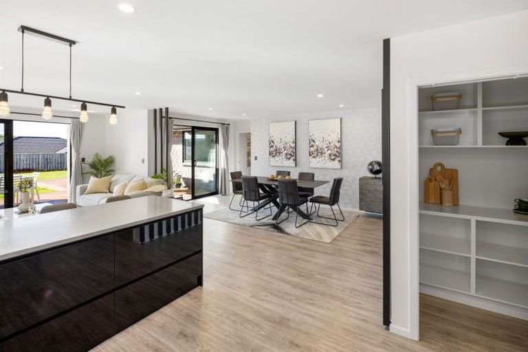 Photo of property in 4 Paiaka Place, Rototuna North, Hamilton, 3210