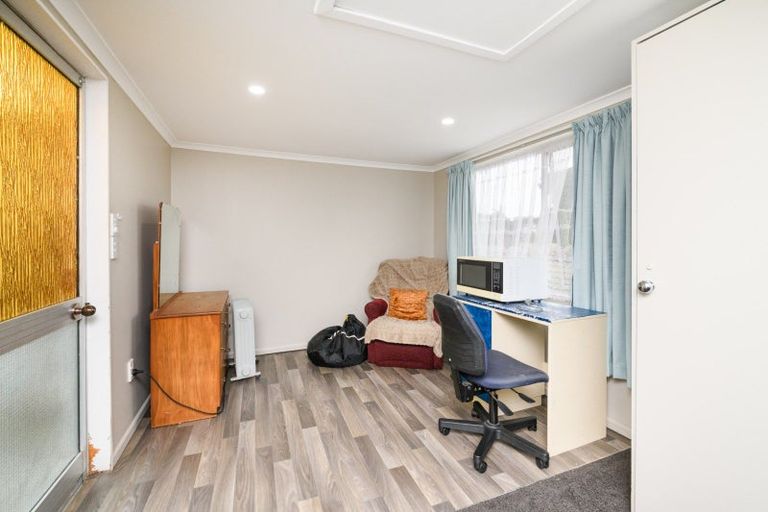 Photo of property in 95 Benmore Avenue, Cloverlea, Palmerston North, 4412