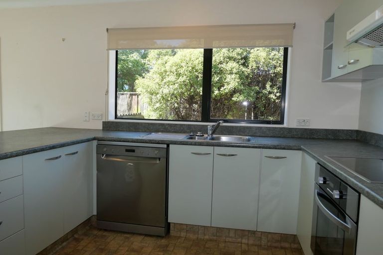 Photo of property in 15b Walton Road, Paraparaumu Beach, Paraparaumu, 5032