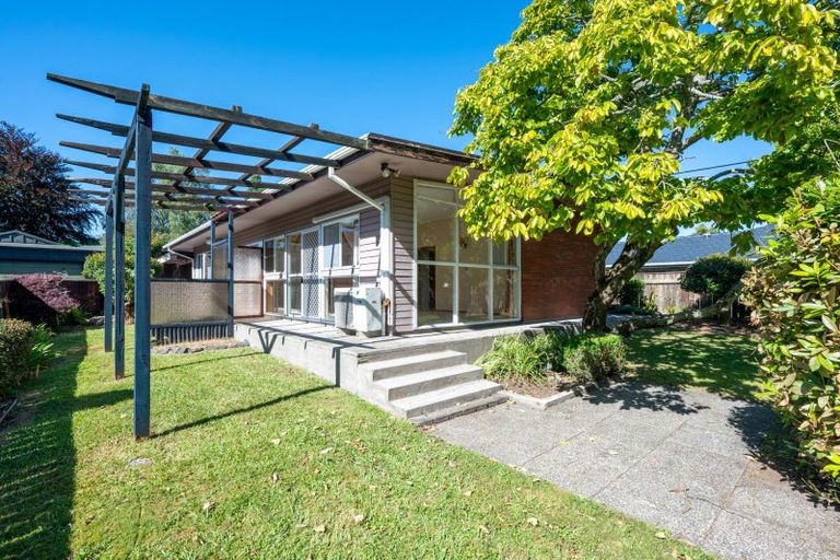 Photo of property in 10 Wylie Street, Glenholme, Rotorua, 3010