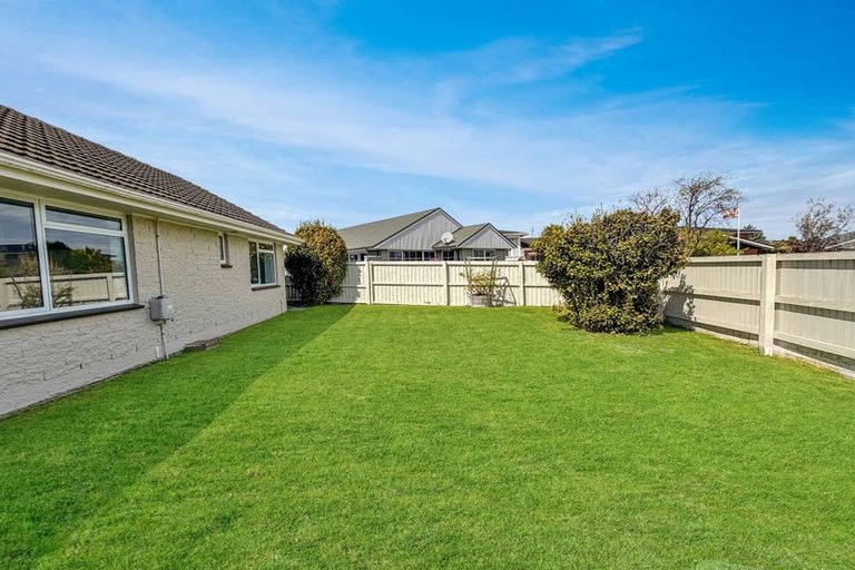 Photo of property in 2/7 Bencard Place, Hoon Hay, Christchurch, 8025