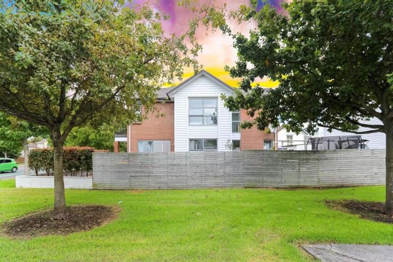 Photo of property in 190 Porchester Road, Takanini, 2112