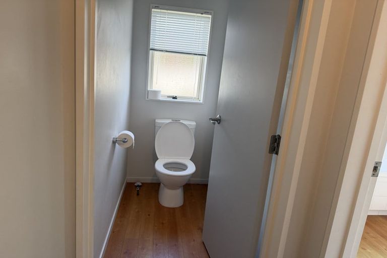 Photo of property in 35 Croftview Road, Wattle Downs, Auckland, 2103
