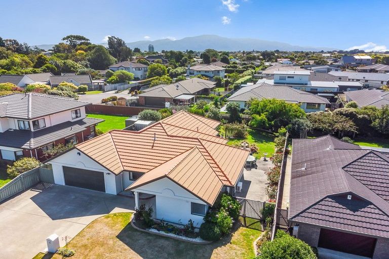 Photo of property in 67 Cedar Drive, Paraparaumu Beach, Paraparaumu, 5032
