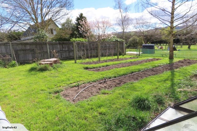 Photo of property in 51 Victoria Street, Oxford, 7430