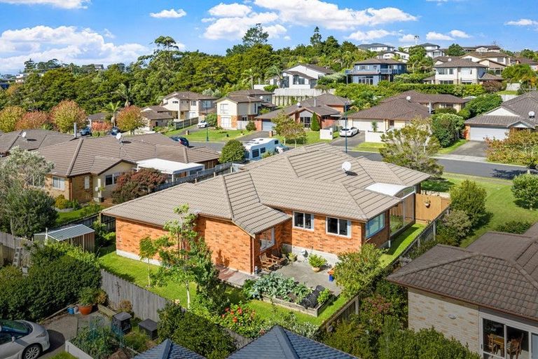 Photo of property in 32 Driftwood Drive, Red Beach, 0932