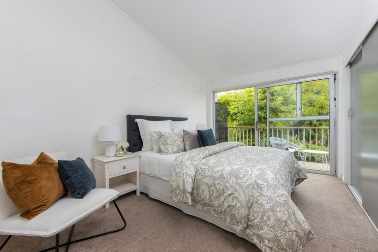 Photo of property in 1/20 Maritime Terrace, Birkenhead, Auckland, 0626