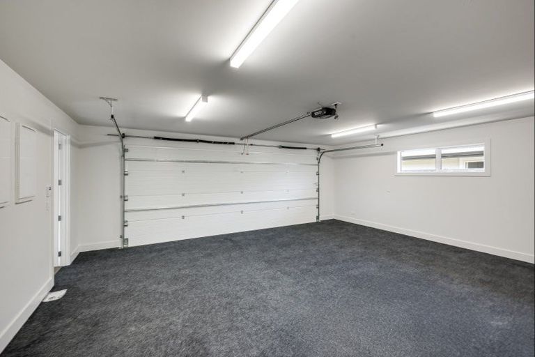 Photo of property in 12 Rich Rise, Havelock North, 4130