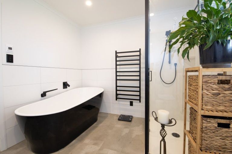 Photo of property in 49 Trinity Crescent, Pirimai, Napier, 4112