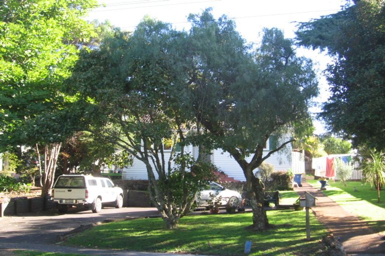 Photo of property in 105 Konini Road, Titirangi, Auckland, 0604