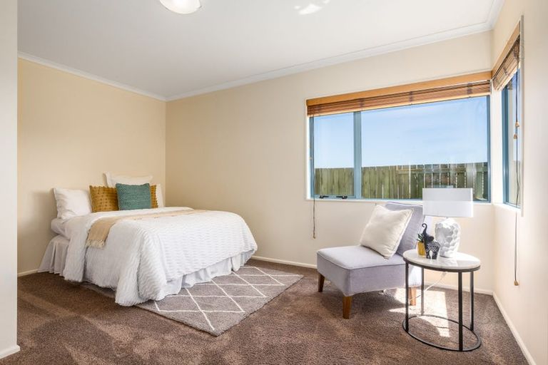 Photo of property in 60 Navigation Drive, Whitby, Porirua, 5024