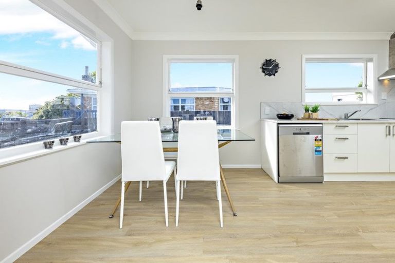 Photo of property in 59 Ferguson Street, Manurewa East, Auckland, 2102