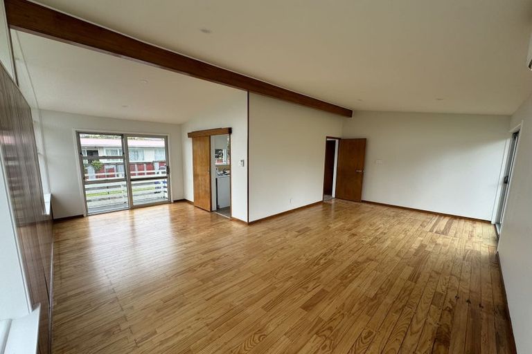 Photo of property in 71 Weldene Avenue, Glenfield, Auckland, 0629