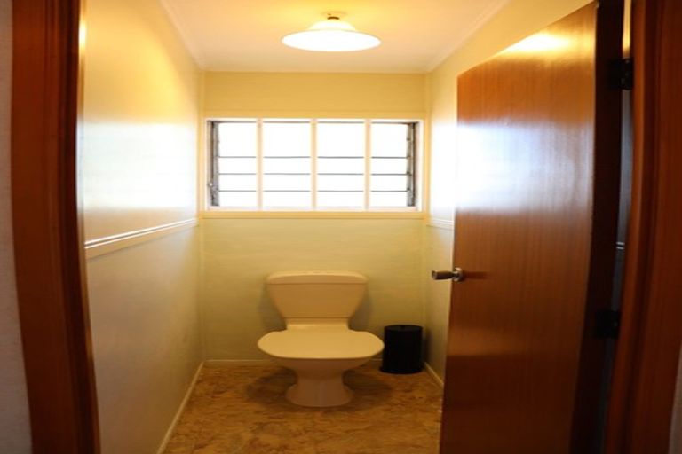 Photo of property in 5 Murvale Drive, Bucklands Beach, Auckland, 2014