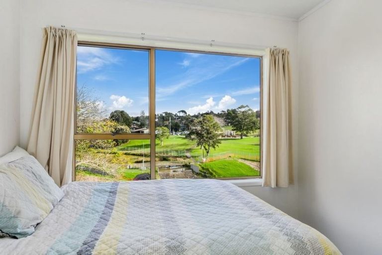 Photo of property in 2/69 Glencoe Road, Browns Bay, Auckland, 0630