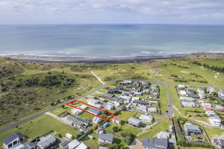 Photo of property in 7 Waiinu Beach Road, Waiinu Beach, Wanganui, 4588