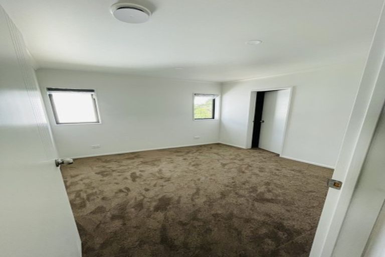 Photo of property in 1c Ohira Place, Henderson, Auckland, 0612