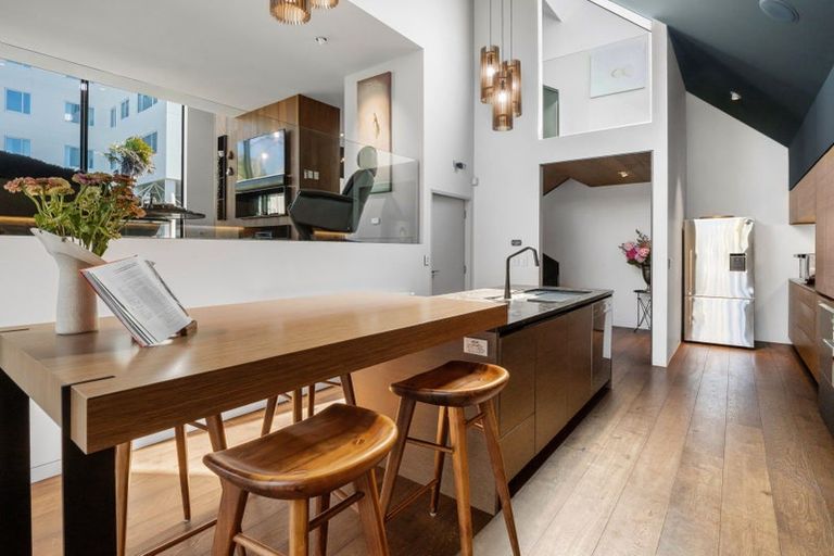 Photo of property in 18b Maunganui Road, Mount Maunganui, 3116