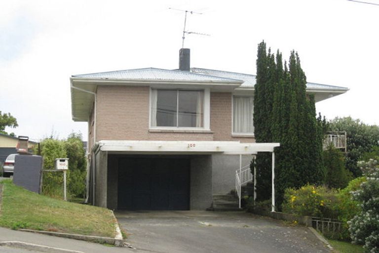 Photo of property in 100 Moncks Spur Road, Redcliffs, Christchurch, 8081
