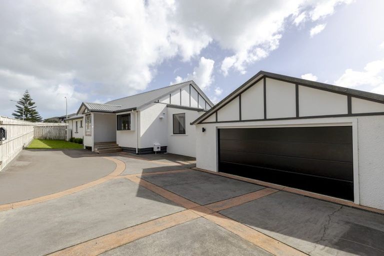 Photo of property in 105 Parklands Avenue, Bell Block, New Plymouth, 4312
