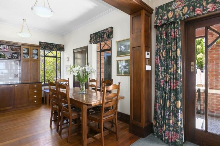 Photo of property in 28 Tweed Street, Roslyn, Dunedin, 9010