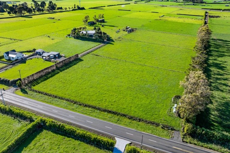 Photo of property in 84 Mawhitiwhiti Road, Normanby, Hawera, 4675