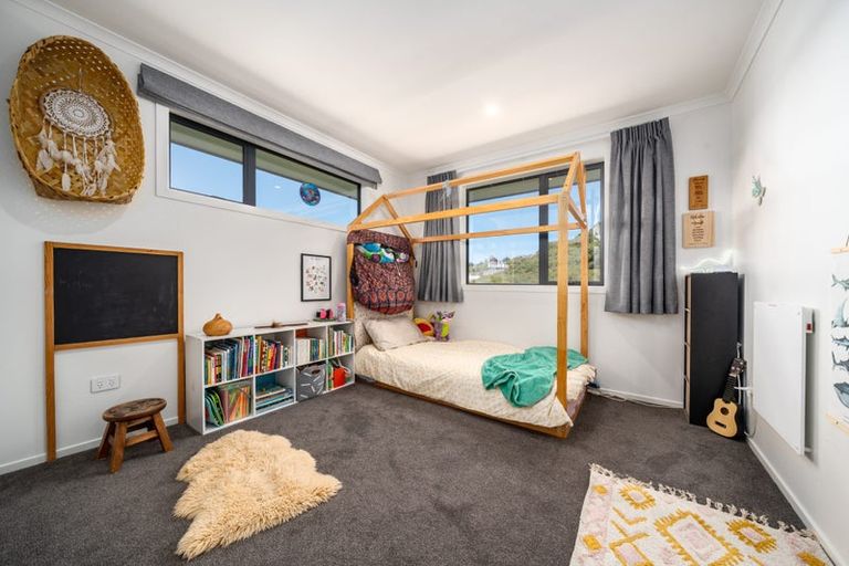 Photo of property in 8 Topsail Way, Whitby, Porirua, 5024