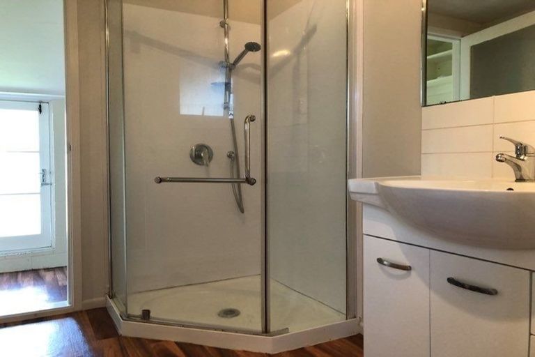 Photo of property in 272 Birkdale Road, Birkdale, Auckland, 0626