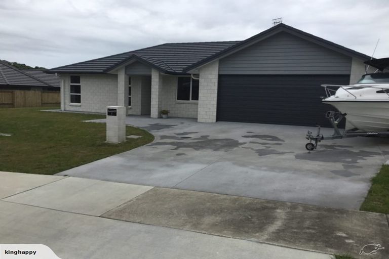 Photo of property in 2 Lakeside Terrace, Omokoroa, 3114