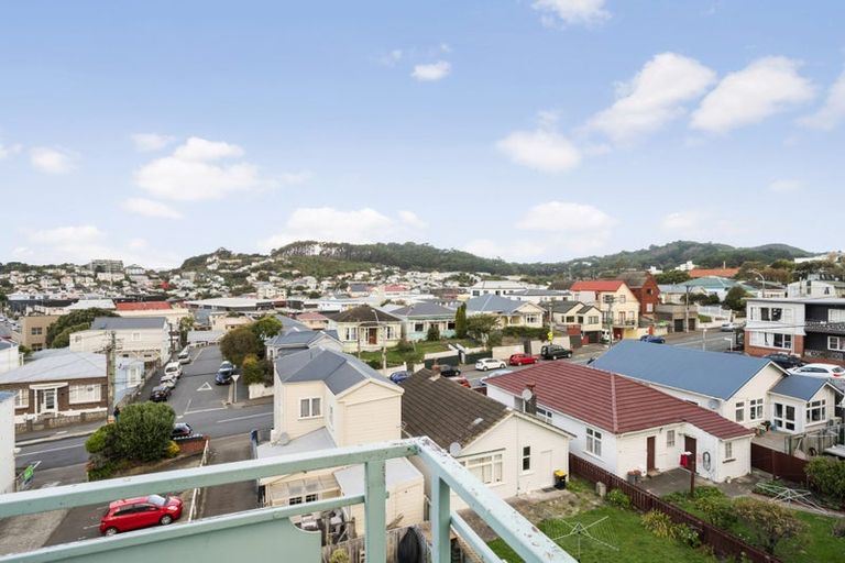 Photo of property in 2/4 Kenwyn Terrace, Newtown, Wellington, 6021