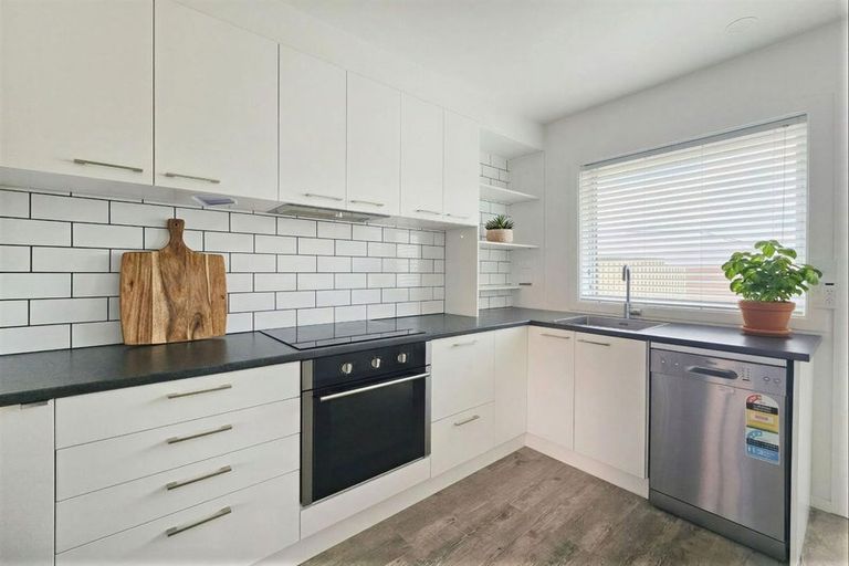 Photo of property in 401a Breezes Road, Aranui, Christchurch, 8061