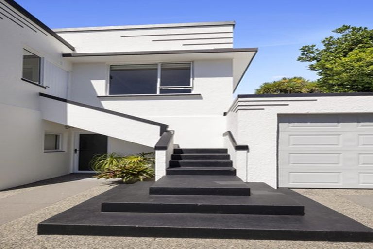 Photo of property in 26 Mclean Street, Strandon, New Plymouth, 4312