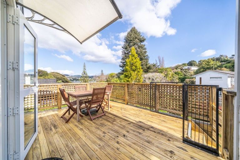 Photo of property in 18b Penryn Drive, Camborne, Porirua, 5026