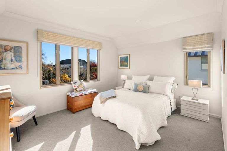 Photo of property in 42 Mcdougall Avenue, St Albans, Christchurch, 8014