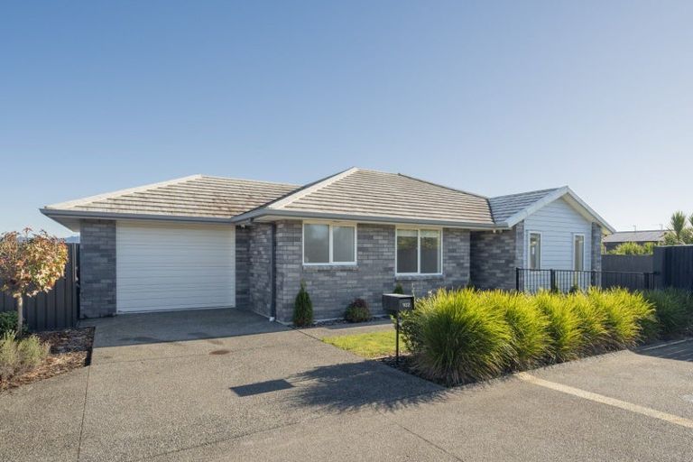 Photo of property in 102 Sentinel Avenue, Omokoroa, 3114