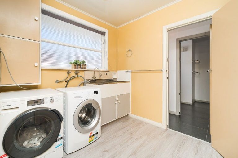 Photo of property in 7 Innes Place, Roslyn, Palmerston North, 4414