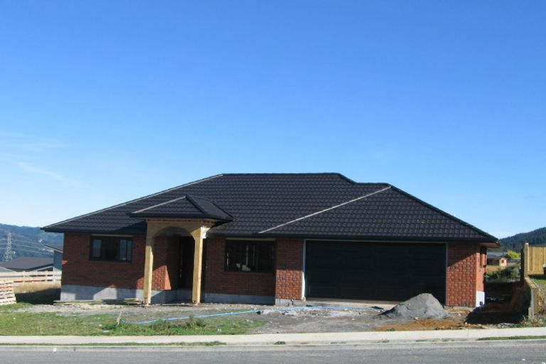 Photo of property in 104 Kirton Drive, Riverstone Terraces, Upper Hutt, 5018