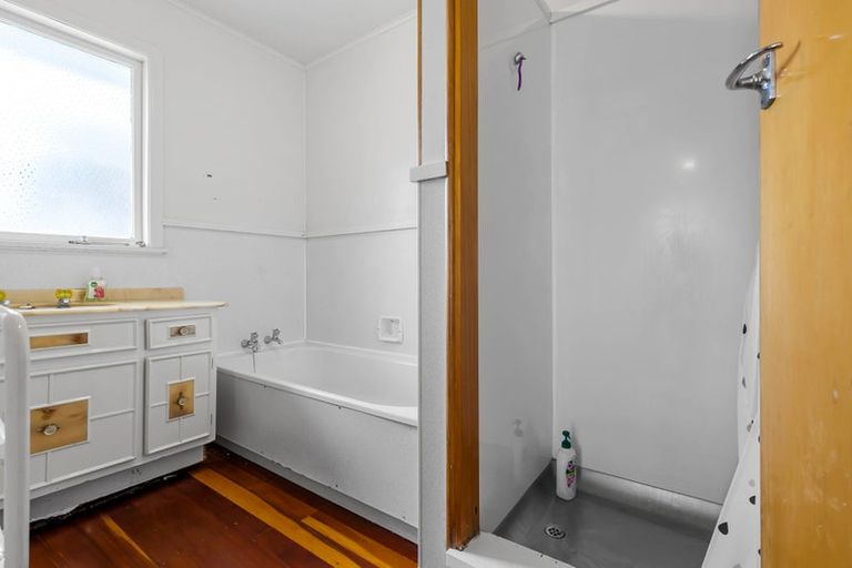 Photo of property in 1/28 Tamatea Road, Taupo, 3330