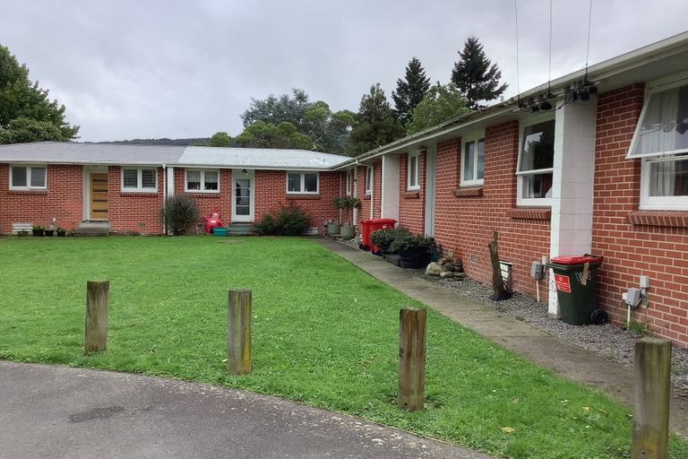 Photo of property in 1033b Fergusson Drive, Clouston Park, Upper Hutt, 5018