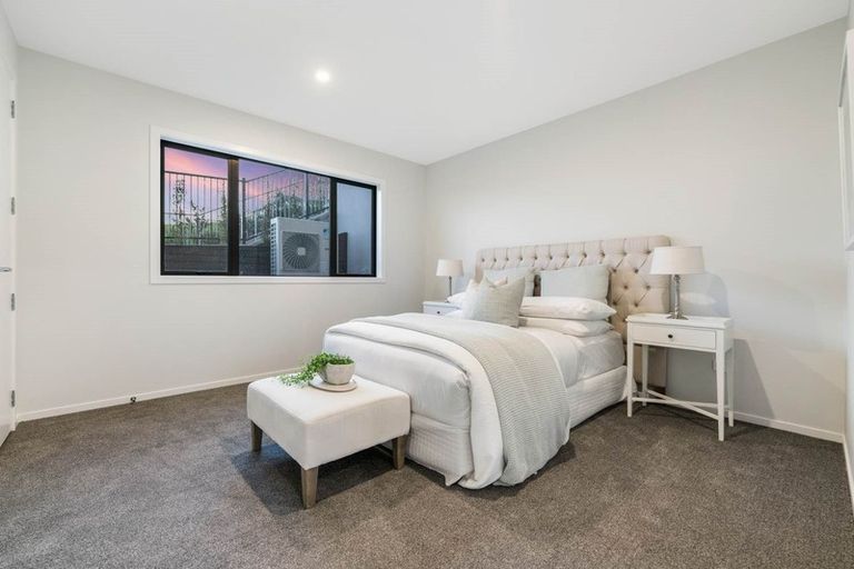 Photo of property in 29 Kumukumu Road, Long Bay, Auckland, 0630