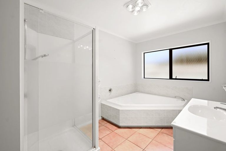 Photo of property in 17 Montrose Crescent, Huntington, Hamilton, 3210