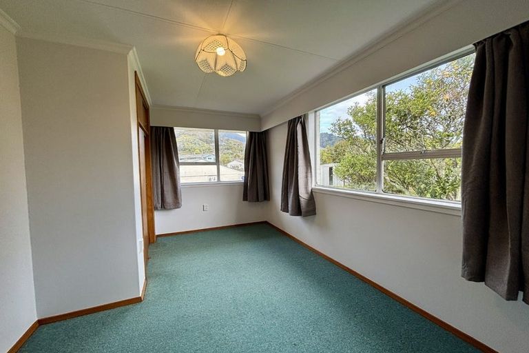 Photo of property in 252 Waikawa Road, Waikawa, Picton, 7220