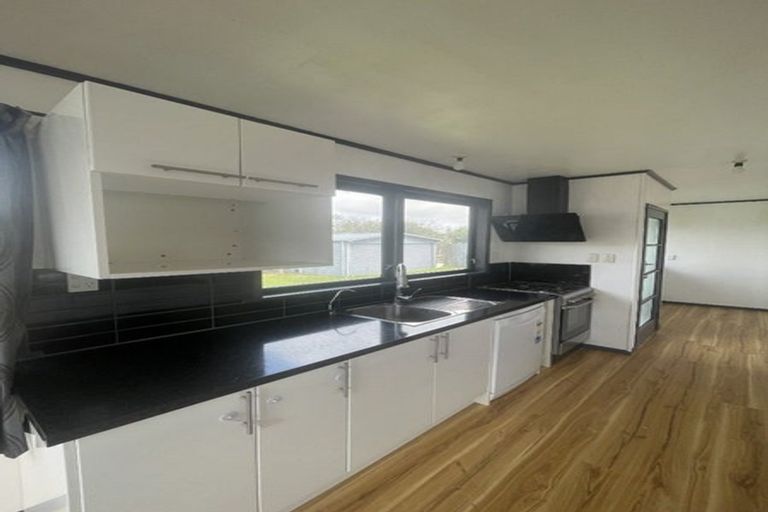 Photo of property in 5 Ainsdale Place, Manurewa, Auckland, 2102