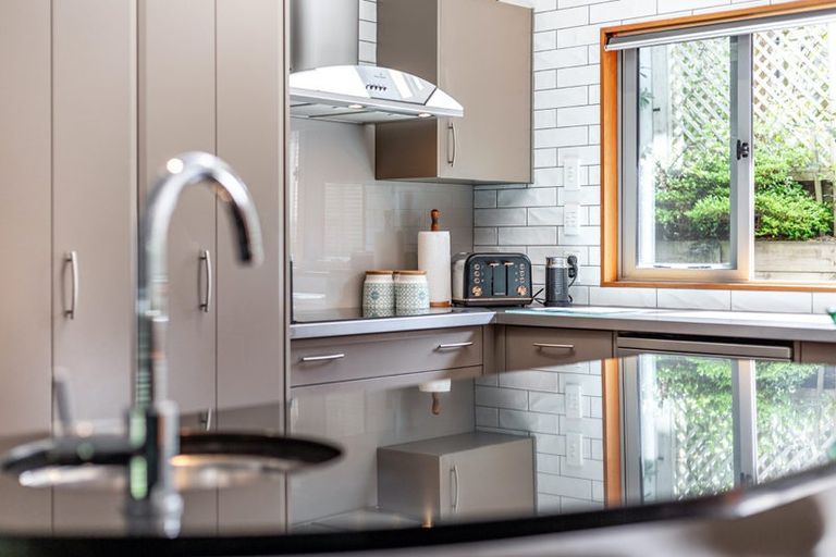 Photo of property in 4 Haunui Road, Pukerua Bay, 5026