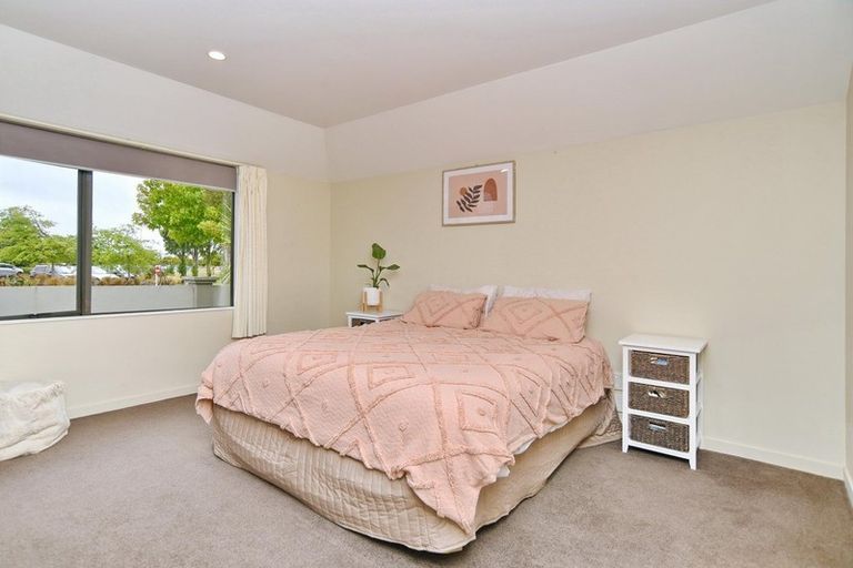 Photo of property in 11 Baltic Place, Northwood, Christchurch, 8051